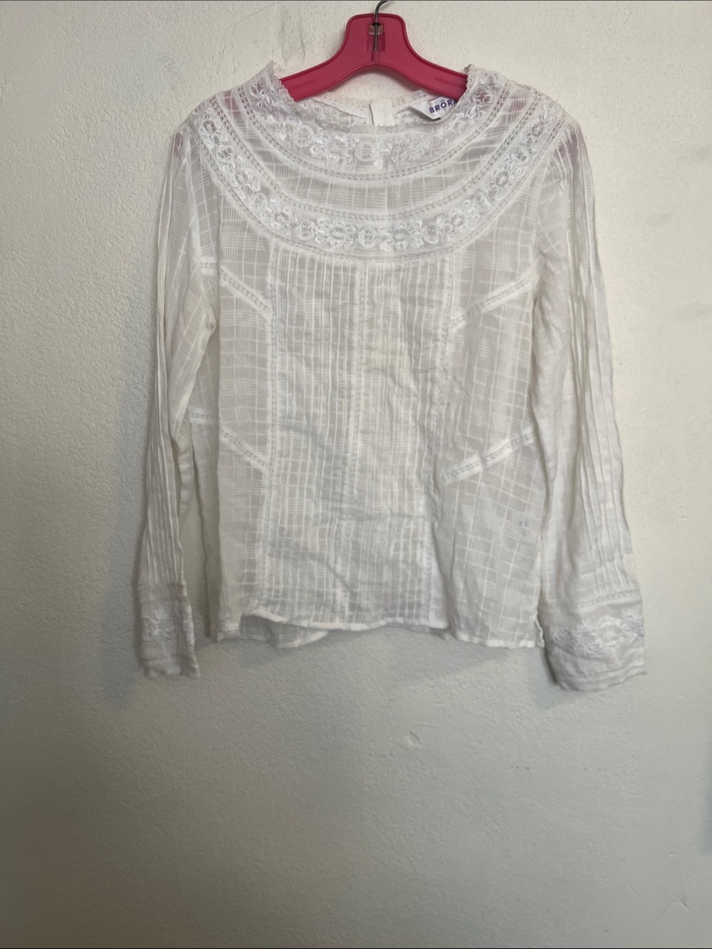BRORA White Lace Yoke Pintuck Blouse - Women's Long Sleeve
